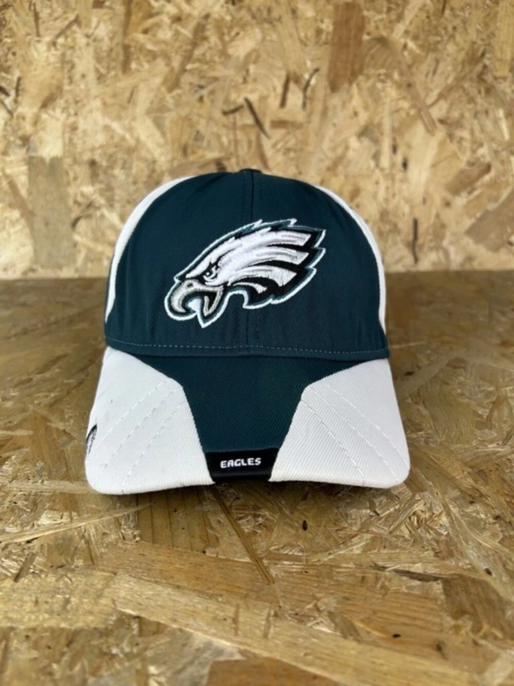 Reebok Philadelphia Eagles NFL Hat Cap 00s Sideline Stretch Green White One Size
